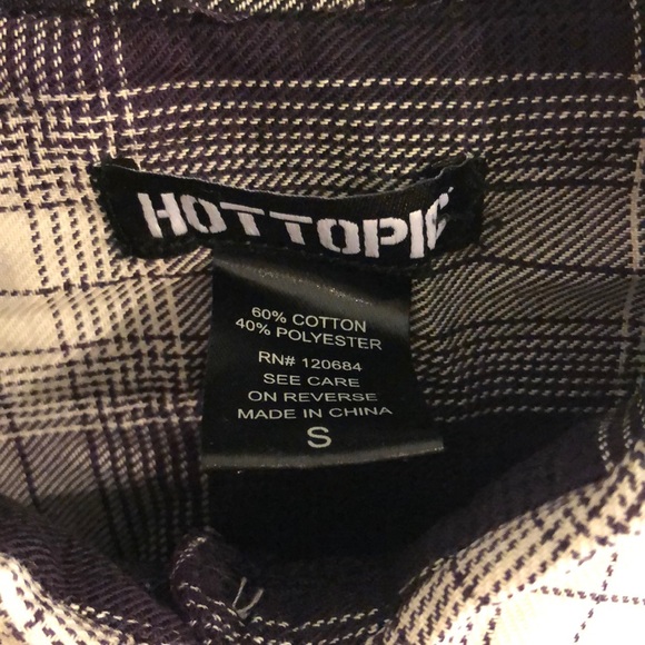 Hot Topic Plaid Button Up Shirt - Picture 3 of 4